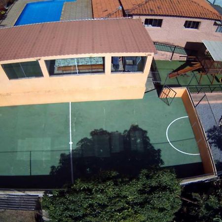 Chacara Bella Vida Com Piscina Churrasqueira Salao De Festas Fogao A Lenha Quadra 阿拉萨里瓜马 外观 照片