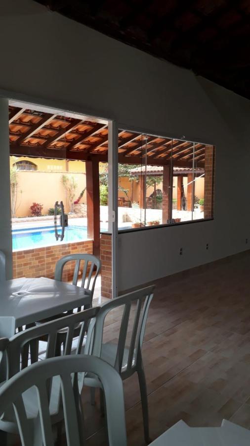 Chacara Bella Vida Com Piscina Churrasqueira Salao De Festas Fogao A Lenha Quadra 阿拉萨里瓜马 外观 照片