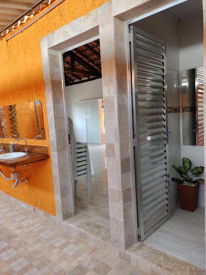 Chacara Bella Vida Com Piscina Churrasqueira Salao De Festas Fogao A Lenha Quadra 阿拉萨里瓜马 外观 照片