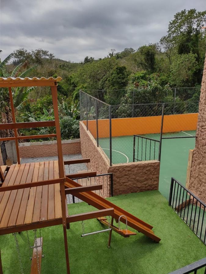 Chacara Bella Vida Com Piscina Churrasqueira Salao De Festas Fogao A Lenha Quadra 阿拉萨里瓜马 外观 照片