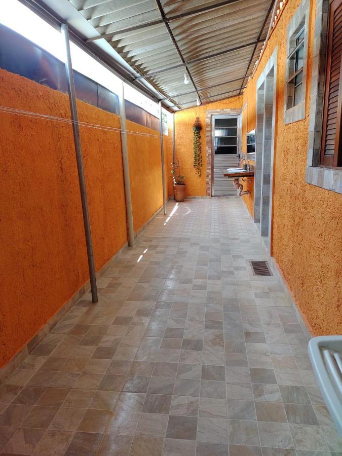 Chacara Bella Vida Com Piscina Churrasqueira Salao De Festas Fogao A Lenha Quadra 阿拉萨里瓜马 外观 照片